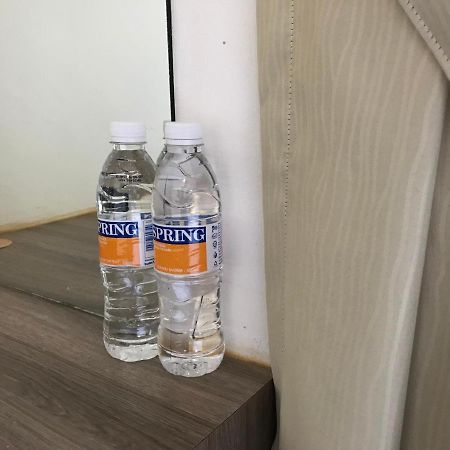 Natol Homestay - London Kuching Dış mekan fotoğraf