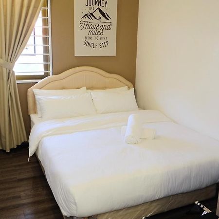 Natol Homestay - London Kuching Dış mekan fotoğraf