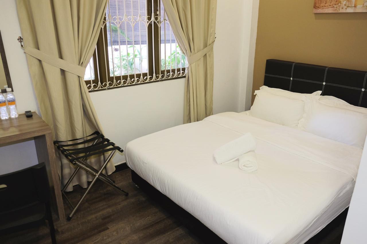Natol Homestay - London Kuching Dış mekan fotoğraf