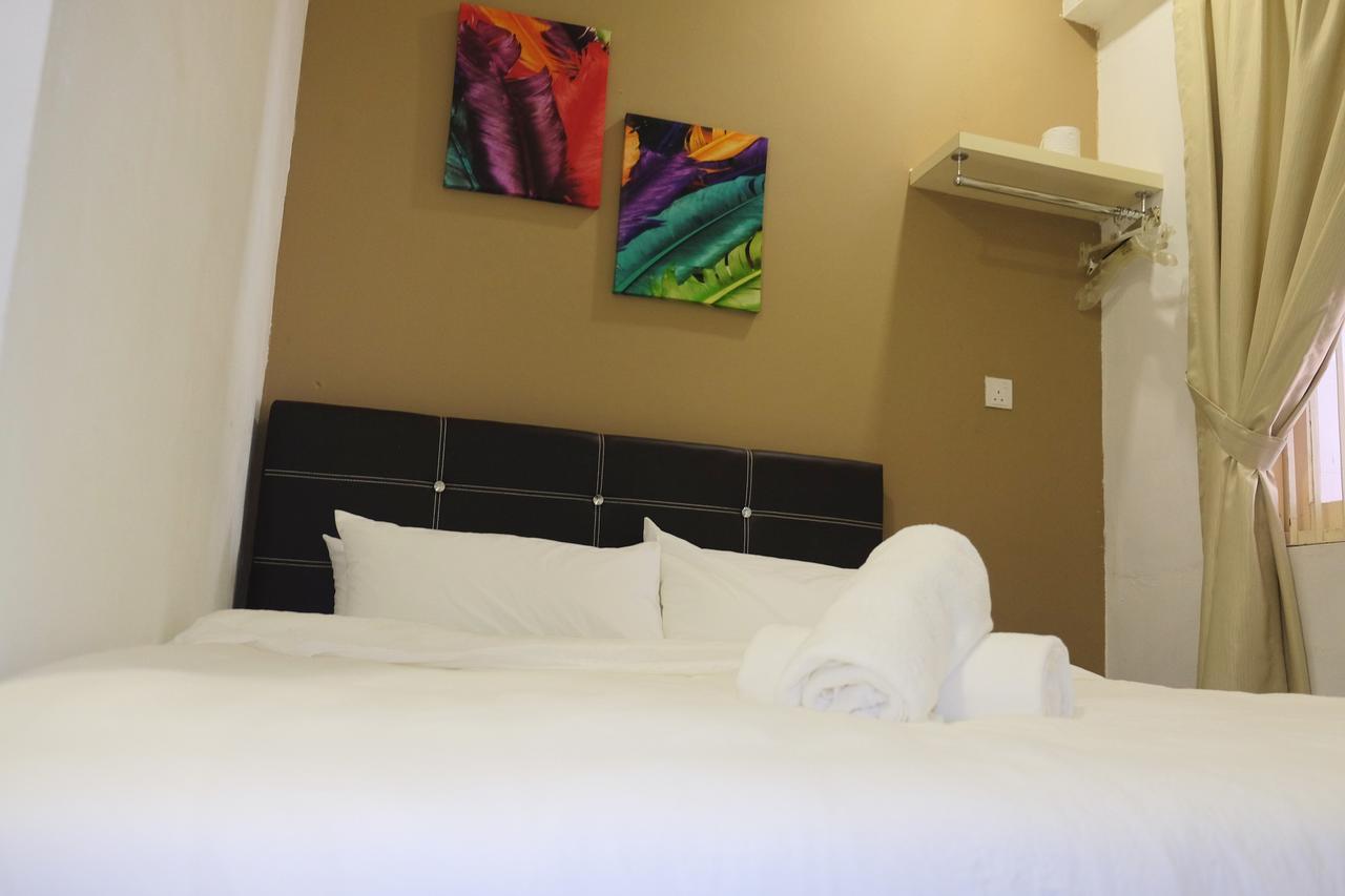 Natol Homestay - London Kuching Dış mekan fotoğraf