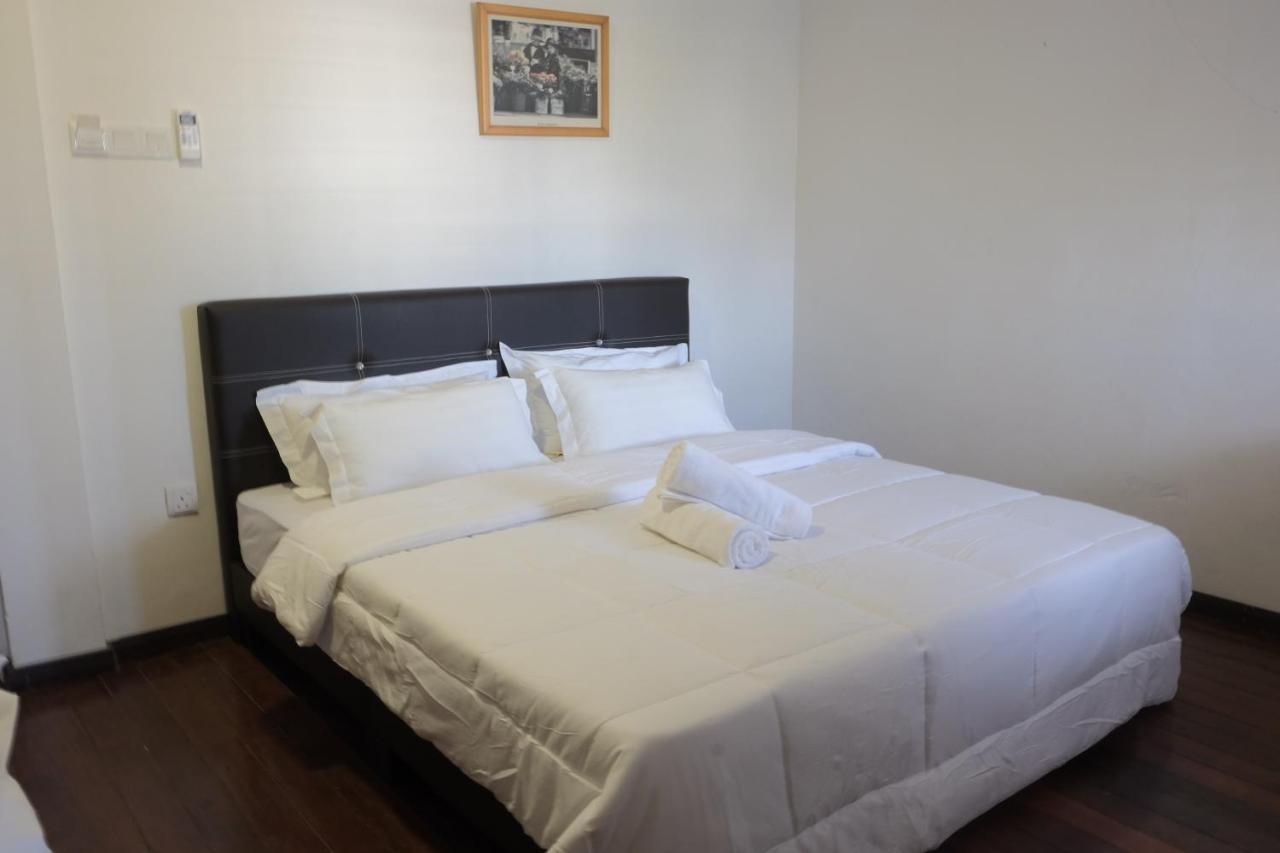 Natol Homestay - London Kuching Dış mekan fotoğraf