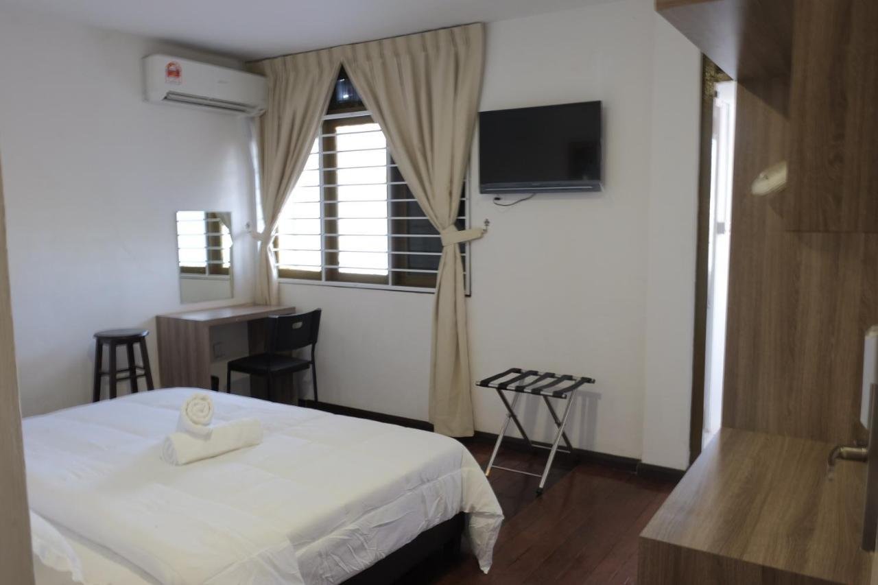 Natol Homestay - London Kuching Dış mekan fotoğraf