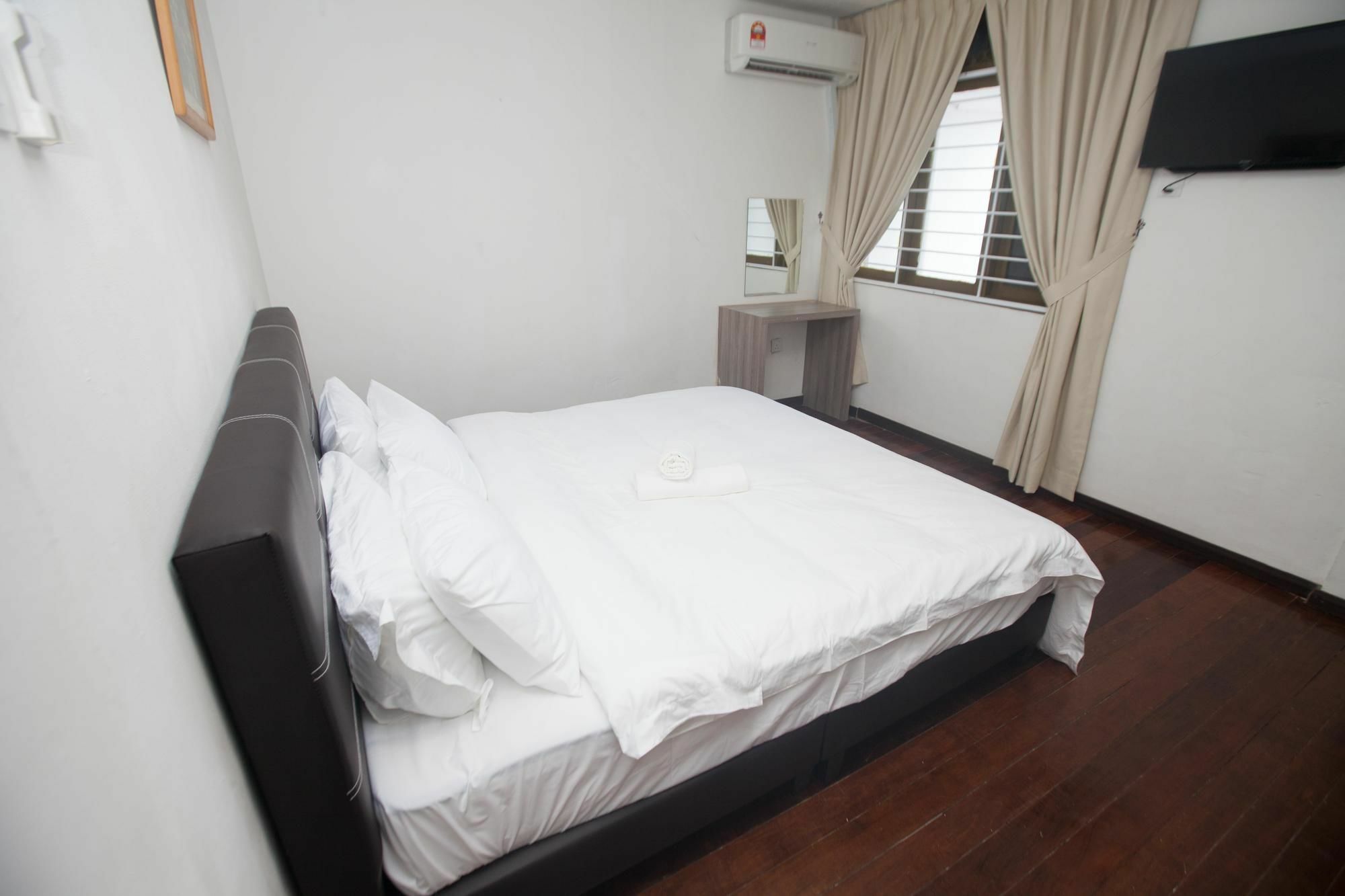 Natol Homestay - London Kuching Dış mekan fotoğraf