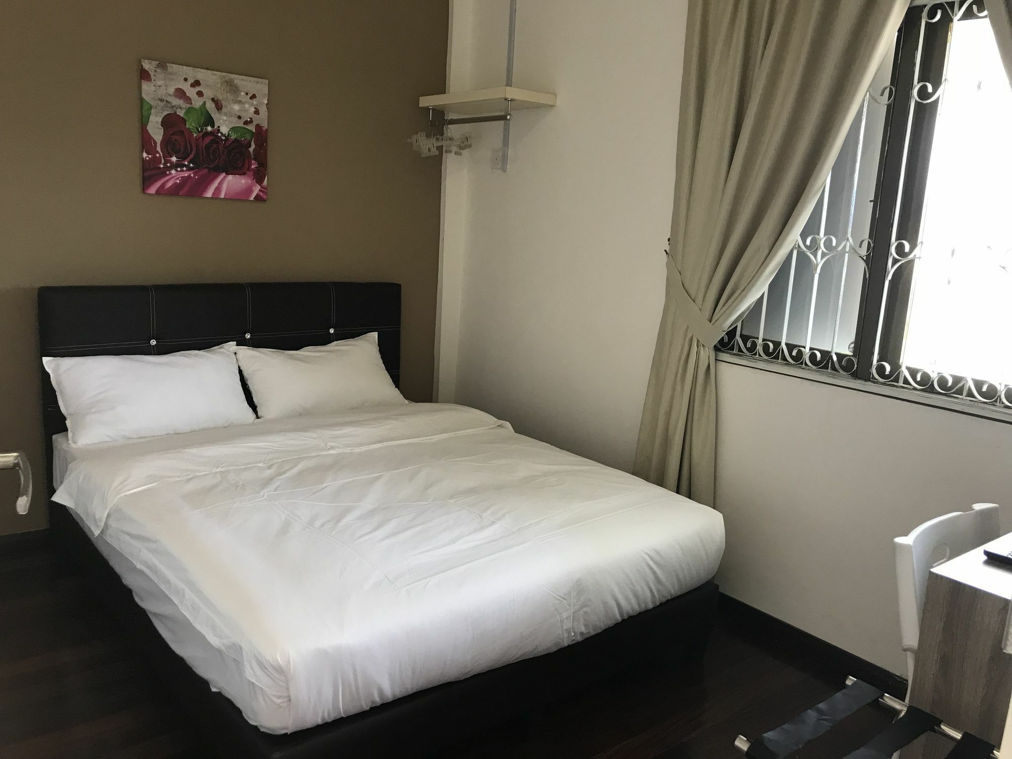 Natol Homestay - London Kuching Dış mekan fotoğraf