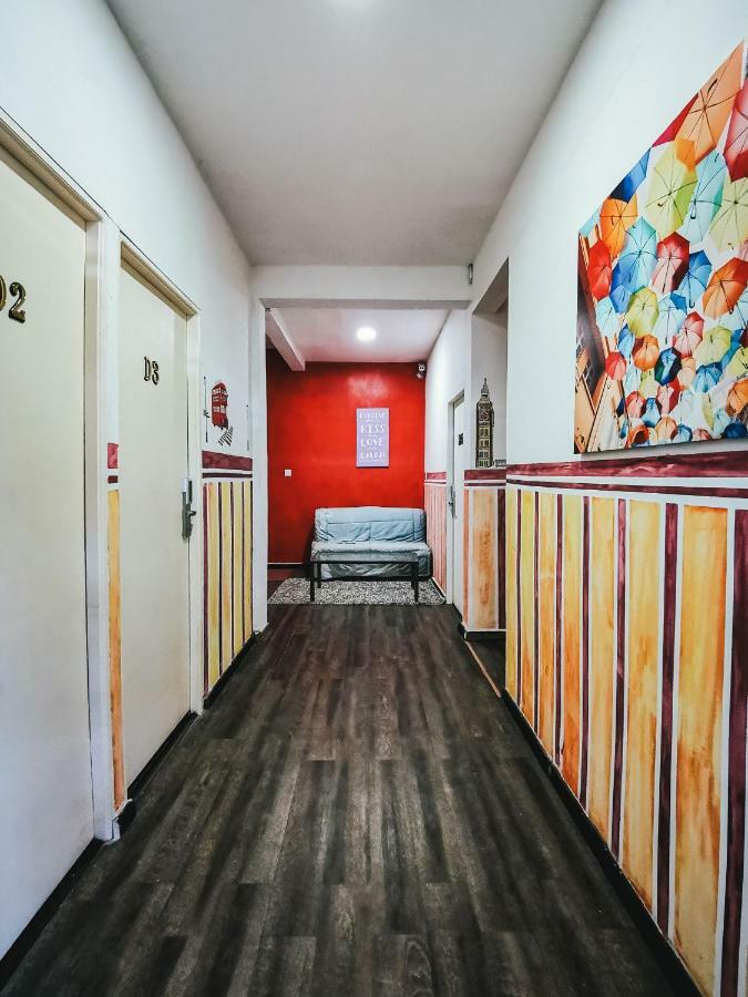 Natol Homestay - London Kuching Dış mekan fotoğraf
